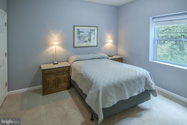 8203 FOREST GLEN DR, Pasadena, MD 21122