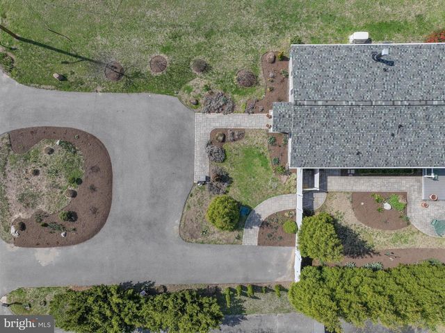 8203 FOREST GLEN DR, Pasadena, MD 21122