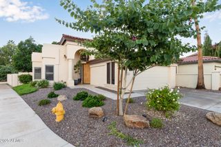 5027 E LA MIRADA Way, Phoenix, AZ 85044