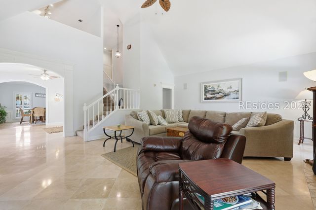 49 Widewater Rd, Hilton Head Island, SC 29926