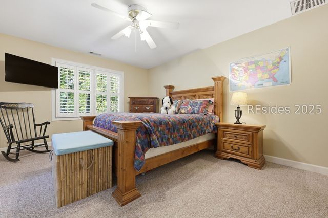 49 Widewater Rd, Hilton Head Island, SC 29926