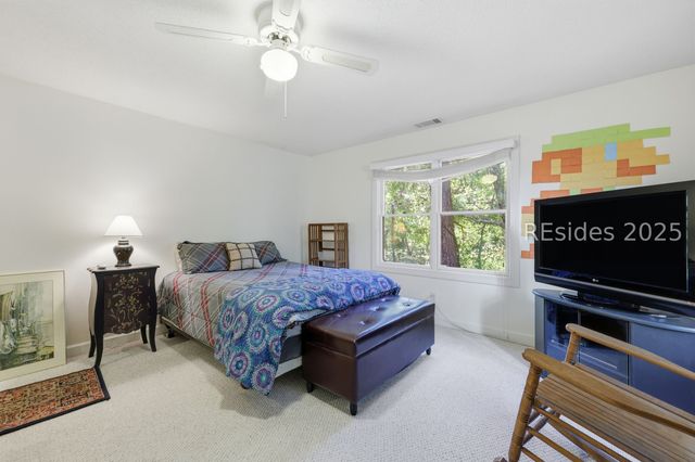 49 Widewater Rd, Hilton Head Island, SC 29926