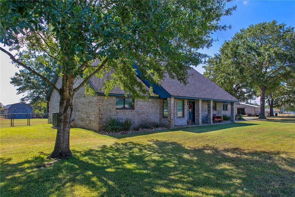 974 State Highway 21 E, Caldwell, TX 77836 — photo 2