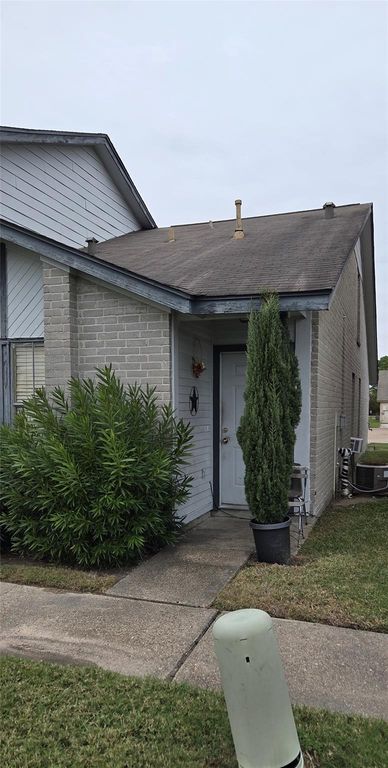 1859 Country Village Boulevard A, Humble, TX 77338