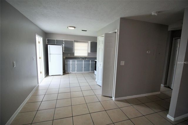 9418 N 50TH STREET B, Tampa, FL 33617