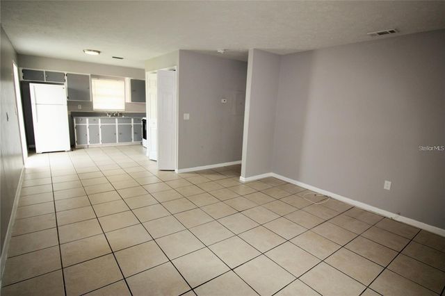 9418 N 50TH STREET B, Tampa, FL 33617