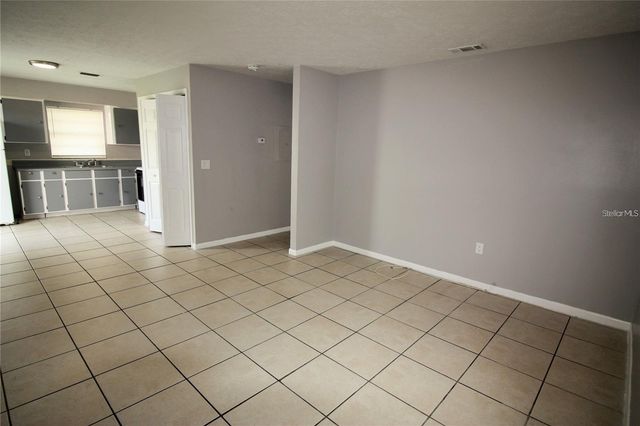 9418 N 50TH STREET B, Tampa, FL 33617