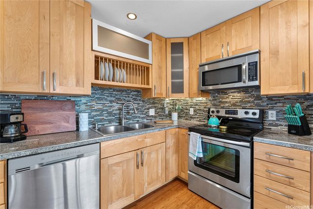 371 Mala Street, Wahiawa, HI 96786