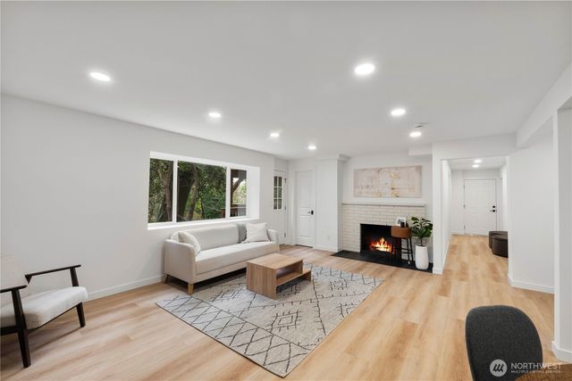 13022 15th Avenue SW, Burien, WA 98146