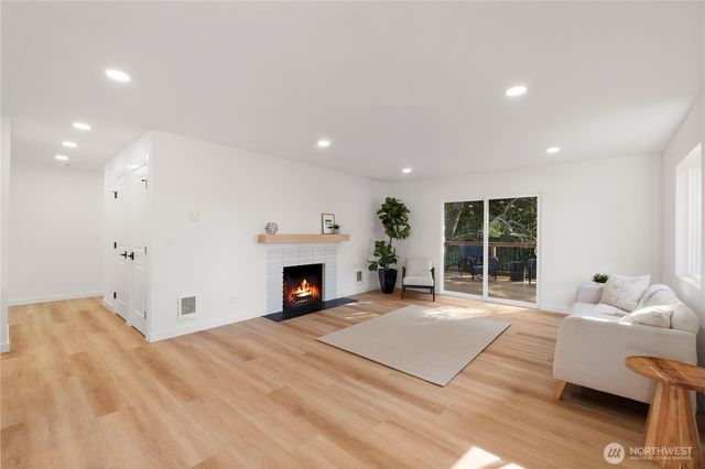 13022 15th Avenue SW, Burien, WA 98146