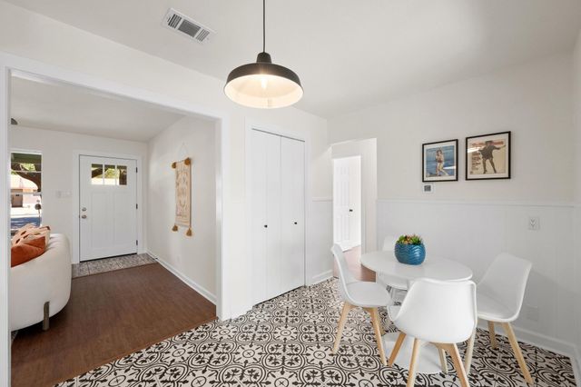 407 Westmorland DR, Austin, TX 78745