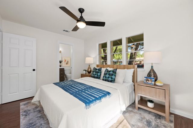 407 Westmorland DR, Austin, TX 78745