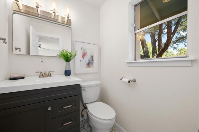 407 Westmorland DR, Austin, TX 78745