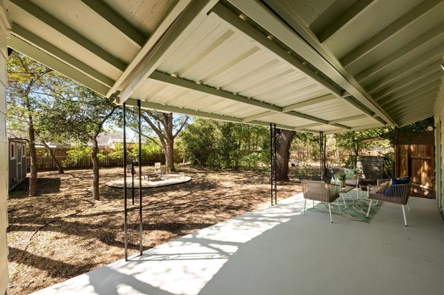 407 Westmorland DR, Austin, TX 78745