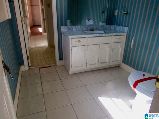 1817 7TH PLACE NW, Birmingham, AL 35215