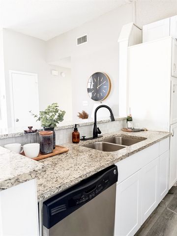 600 Benedict Lane, Arlington, TX 76002