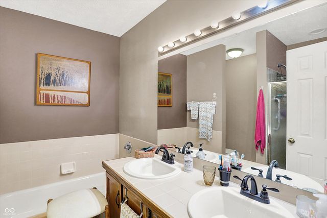 2206 Emily Drive, Indianapolis, IN 46260