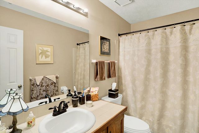 2206 Emily Drive, Indianapolis, IN 46260