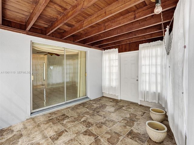 17791 NE 13th Ave, North Miami Beach, FL 33162