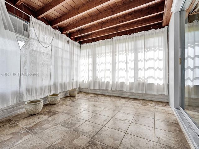 17791 NE 13th Ave, North Miami Beach, FL 33162