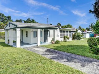 17791 NE 13th Ave, North Miami Beach, FL 33162