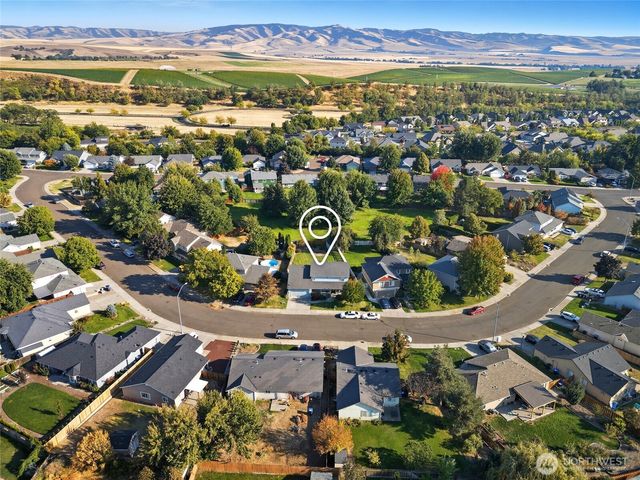 49 Talon Loop, Walla Walla, WA 99362