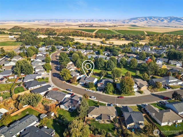 49 Talon Loop, Walla Walla, WA 99362