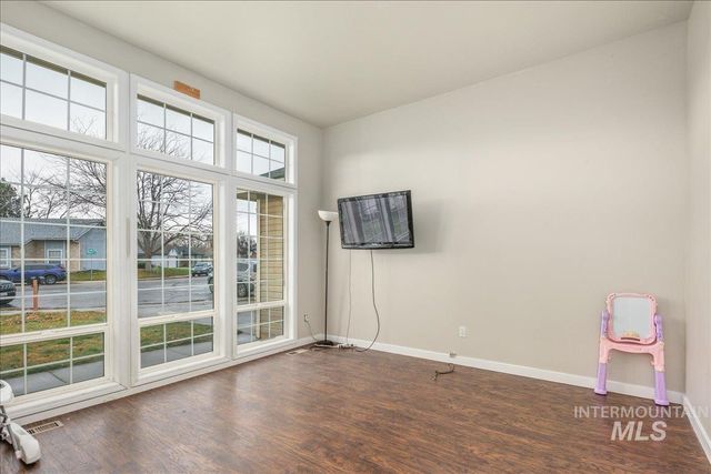 1966 N Pilgrim Avenue, Boise, ID 83704