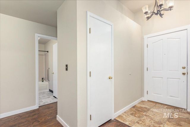 1966 N Pilgrim Avenue, Boise, ID 83704