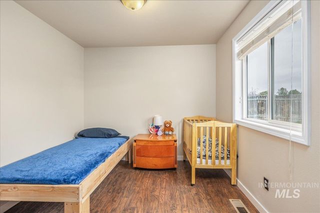 1966 N Pilgrim Avenue, Boise, ID 83704