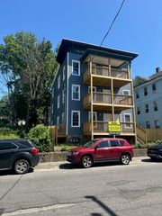 30 Crown Street 3, Waterbury, CT 06704