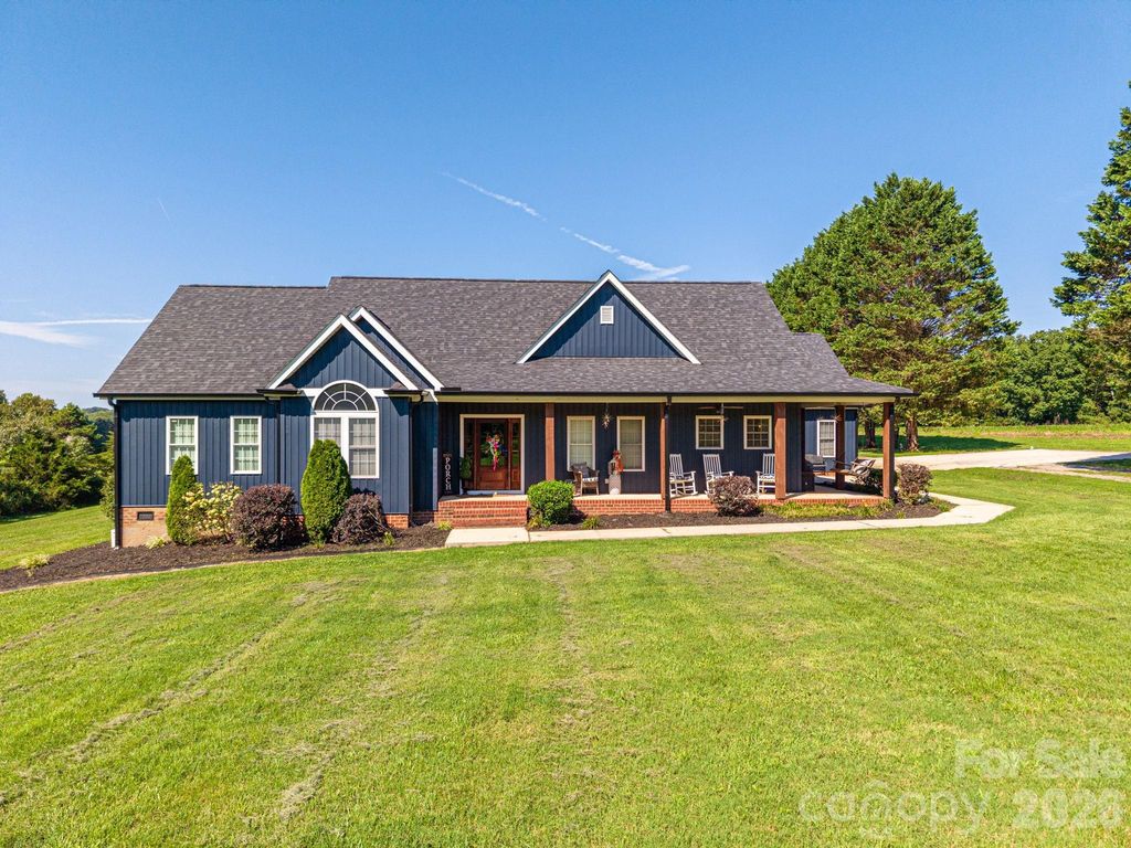 949 Cat Square Road, Vale, NC 28168
