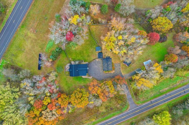 33814 Walbo Drive NW, Cambridge, MN 55008