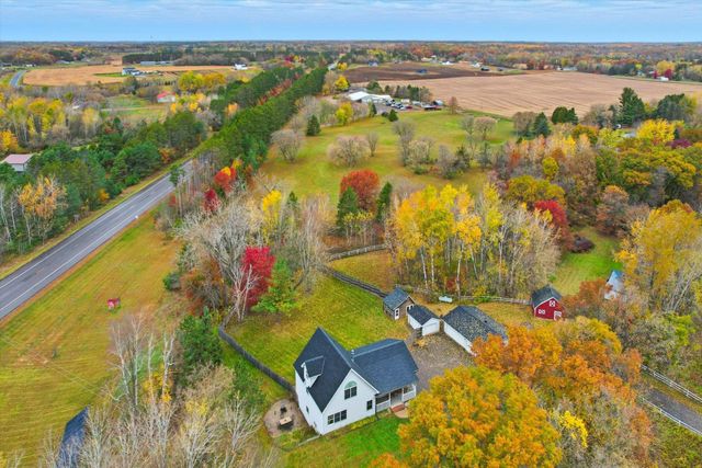 33814 Walbo Drive NW, Cambridge, MN 55008