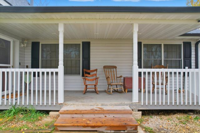 33814 Walbo Drive NW, Cambridge, MN 55008