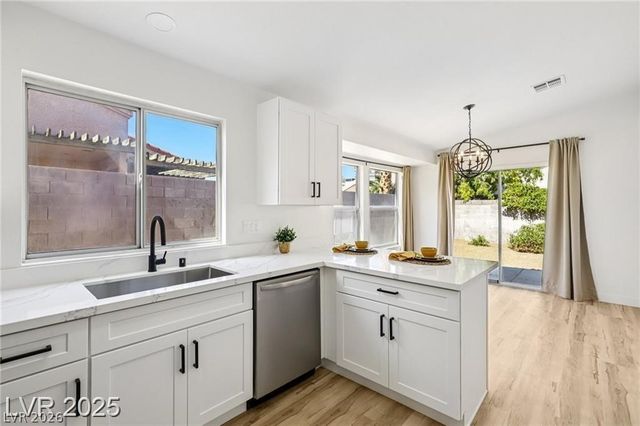 7400 Queen Palm Drive, Las Vegas, NV 89128