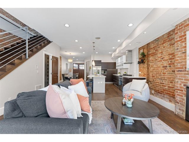 2521 Lawrence St, Denver, CO 80205