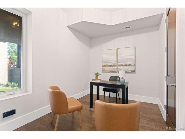 2521 Lawrence St, Denver, CO 80205