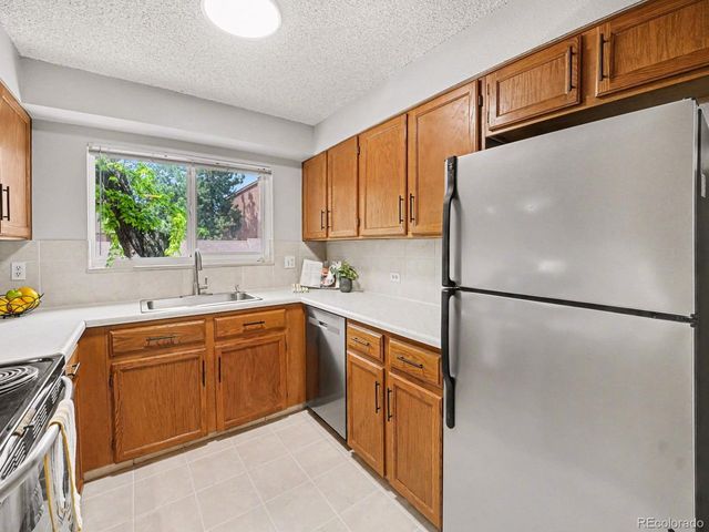 222 Wright St 206, Lakewood, CO 80228