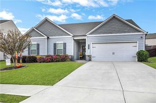 115 Creekside Bluff Way, Auburn, GA 30011