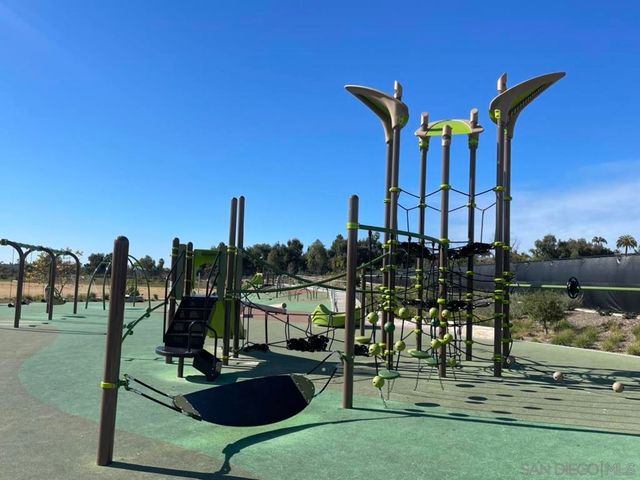 13233 Petunia Way, San Diego, CA 92130