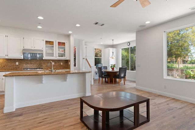 13233 Petunia Way, San Diego, CA 92130