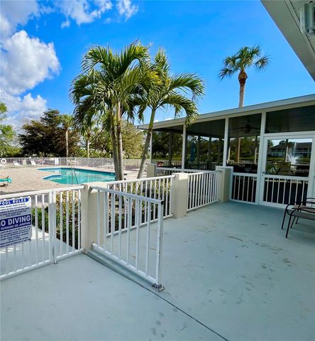 204 SILVER LAKE DRIVE 102, Venice, FL 34292