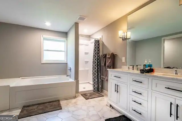 4380 Janice Drive, Atlanta, GA 30337