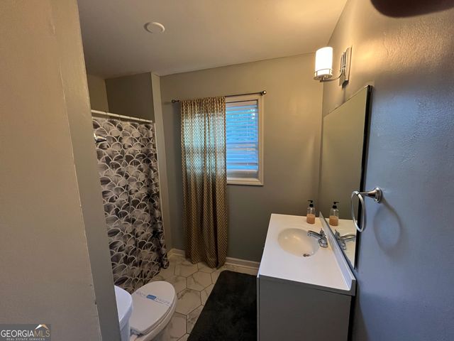 4380 Janice Drive, Atlanta, GA 30337