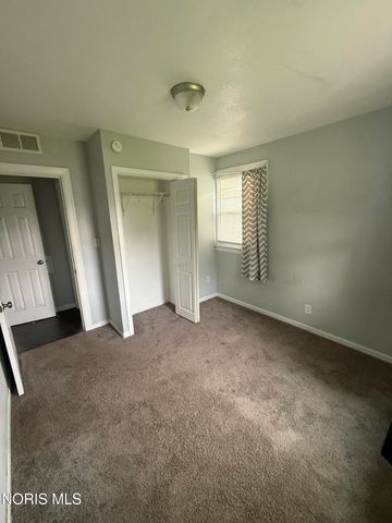 5004 South Avenue, Toledo, OH 43615