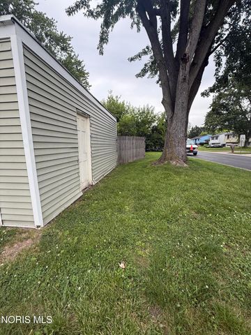5004 South Avenue, Toledo, OH 43615
