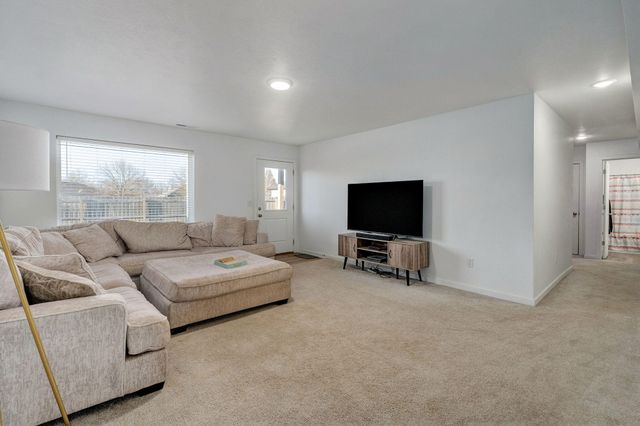 1255 W Penny Lane, Republic, MO 65738