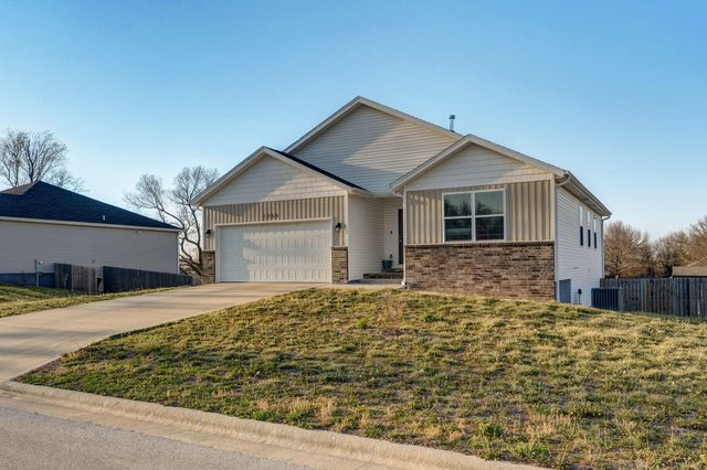 1255 W Penny Lane, Republic, MO 65738