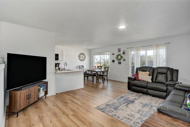 1255 W Penny Lane, Republic, MO 65738